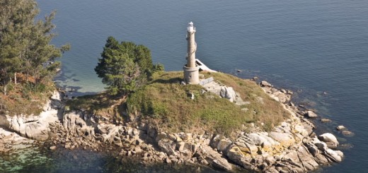 Foto del Faro Illa de Tambo en Poio