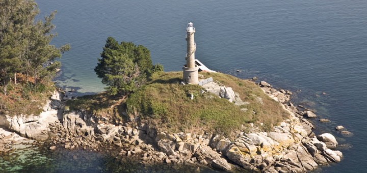Foto del Faro Illa de Tambo en Poio
