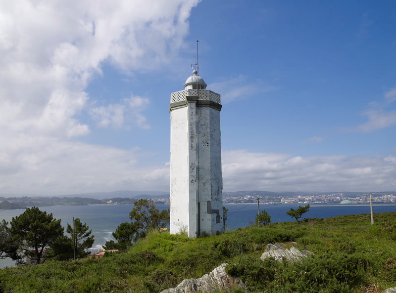 Foto del Faro Punta de Mera I en Oleiros