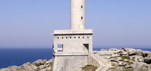 Foto del Faro Punta Nariga en Malpica de Bergantińos