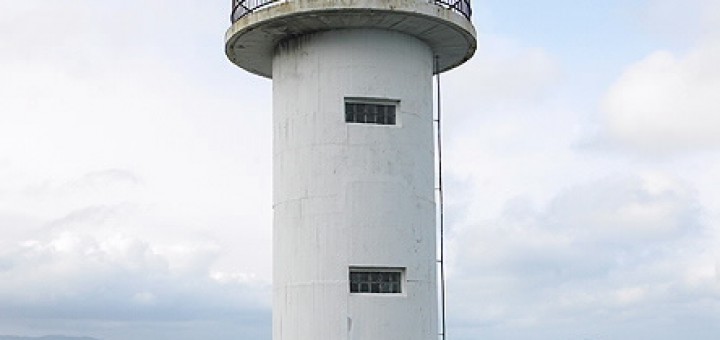 Foto del Faro Punta Roncadoira en Xove