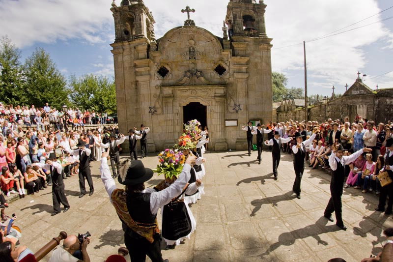 Foto de la Danzas Ancestrais de Darbo en Cangas