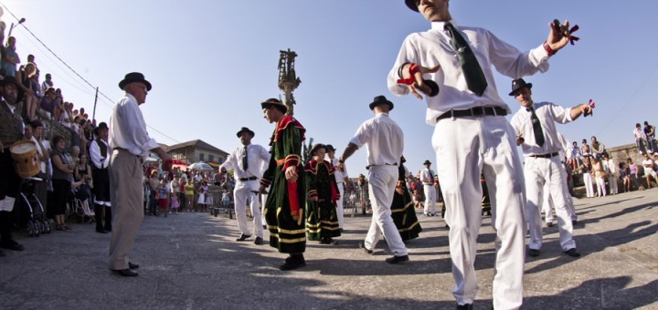 Foto de la Danzas Ancestrais de San Roque do Hío en Cangas