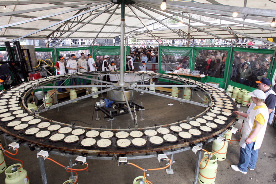 Foto de la Festa da Filloa de Lestedo en Boqueixón