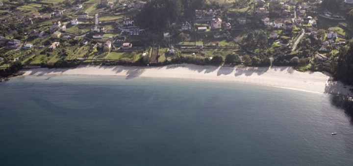 Foto de Playa Arneles en Cangas