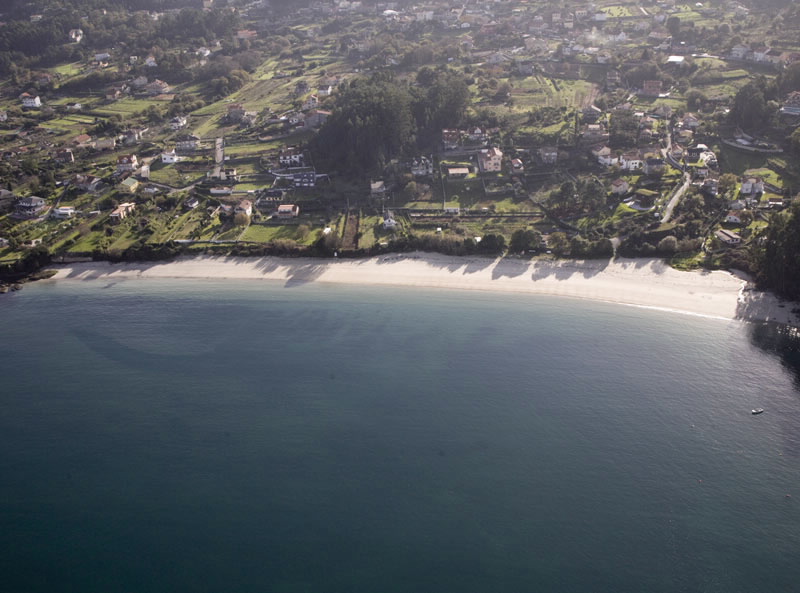 Foto de Playa Arneles en Cangas