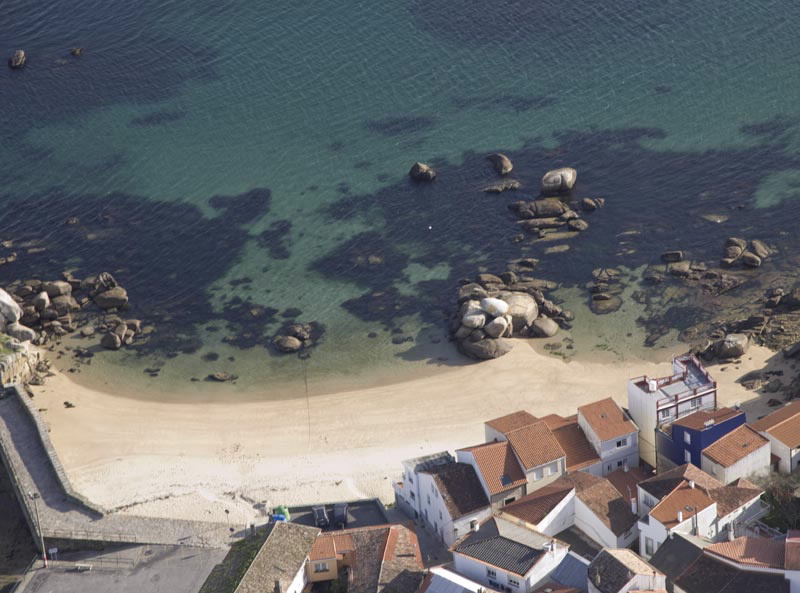 Foto de Playa Baluarte - Casqueiro en Ribeira