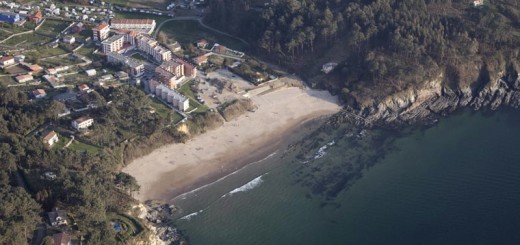 Foto de Playa Ber en Pontedeume
