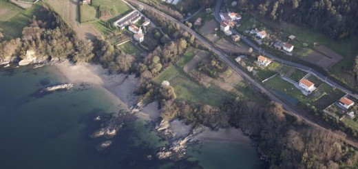 Foto de Playa Centroña en Pontedeume