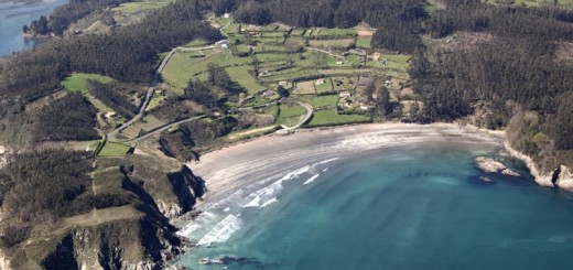 Foto de Playa Fornos en Cariño