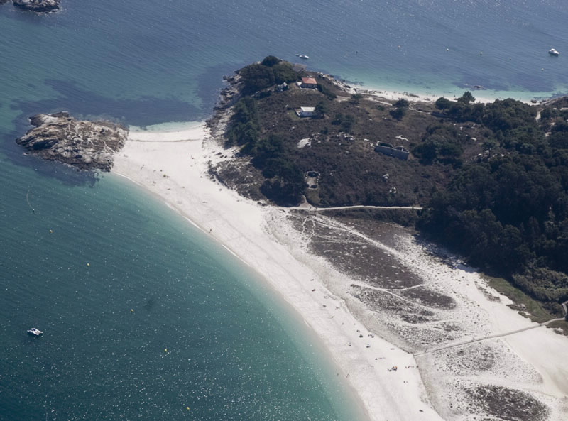 Foto de Playa Os Bolos (Parque Natural Illas Cíes) en Vigo