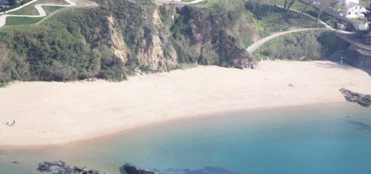 Foto de Playa Penatouro en Oleiros