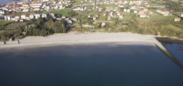 Foto de Playa Tanxil en Rianxo