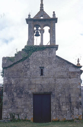 Foto de Capilla do Rosario de Tibiáns en Lobeira