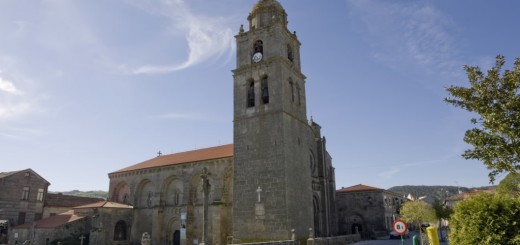 Foto de Colegiata de Santa María de Xunqueira de Ambía en Xunqueira de Ambía