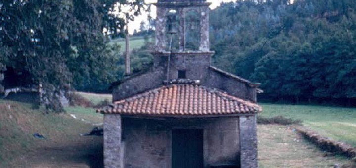 Foto de Ermita das Mercedes en Oroso
