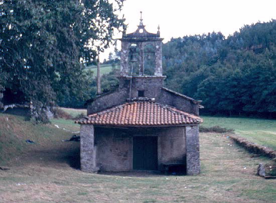 Foto de Ermita das Mercedes en Oroso