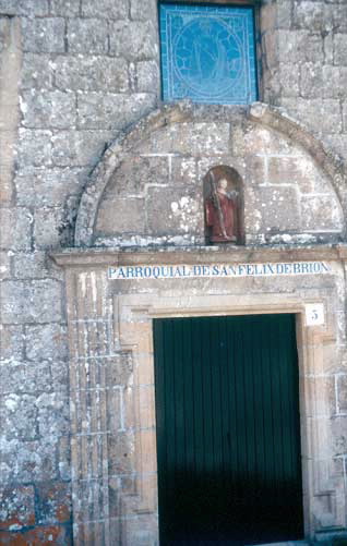 Foto de Iglesia de San Fins de Brión en Brión
