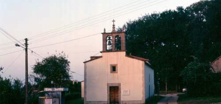 Foto de Iglesia de San Fiz de Vixoi en Bergondo