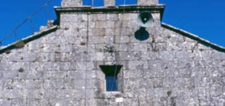 Foto de Iglesia de San Martiño de Bandoxa en Cesuras