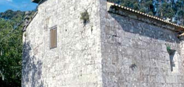 Foto de Iglesia de San Martiño de Lesende en Lousame