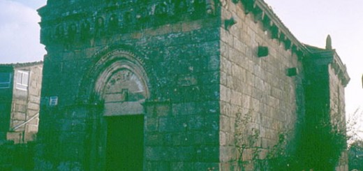 Foto de Iglesia de San Martiño de Loiro en Lousame