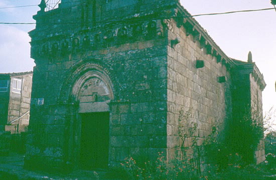 Foto de Iglesia de San Martiño de Loiro en Lousame