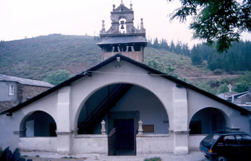 Foto de Iglesia de San Pedro en A Fonsagrada