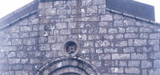 Foto de Iglesia de San Salvador de Vilouzás en Paderne