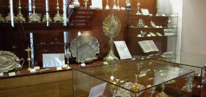 Foto de Museo de Arte Sacra da Colexiata de Santa María do Campo en A Coruña