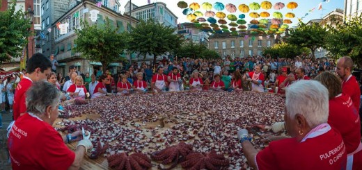Foto de la Fiesta del Pulpo de O Carballiño: La Tapa de pulpo más grande del mundo